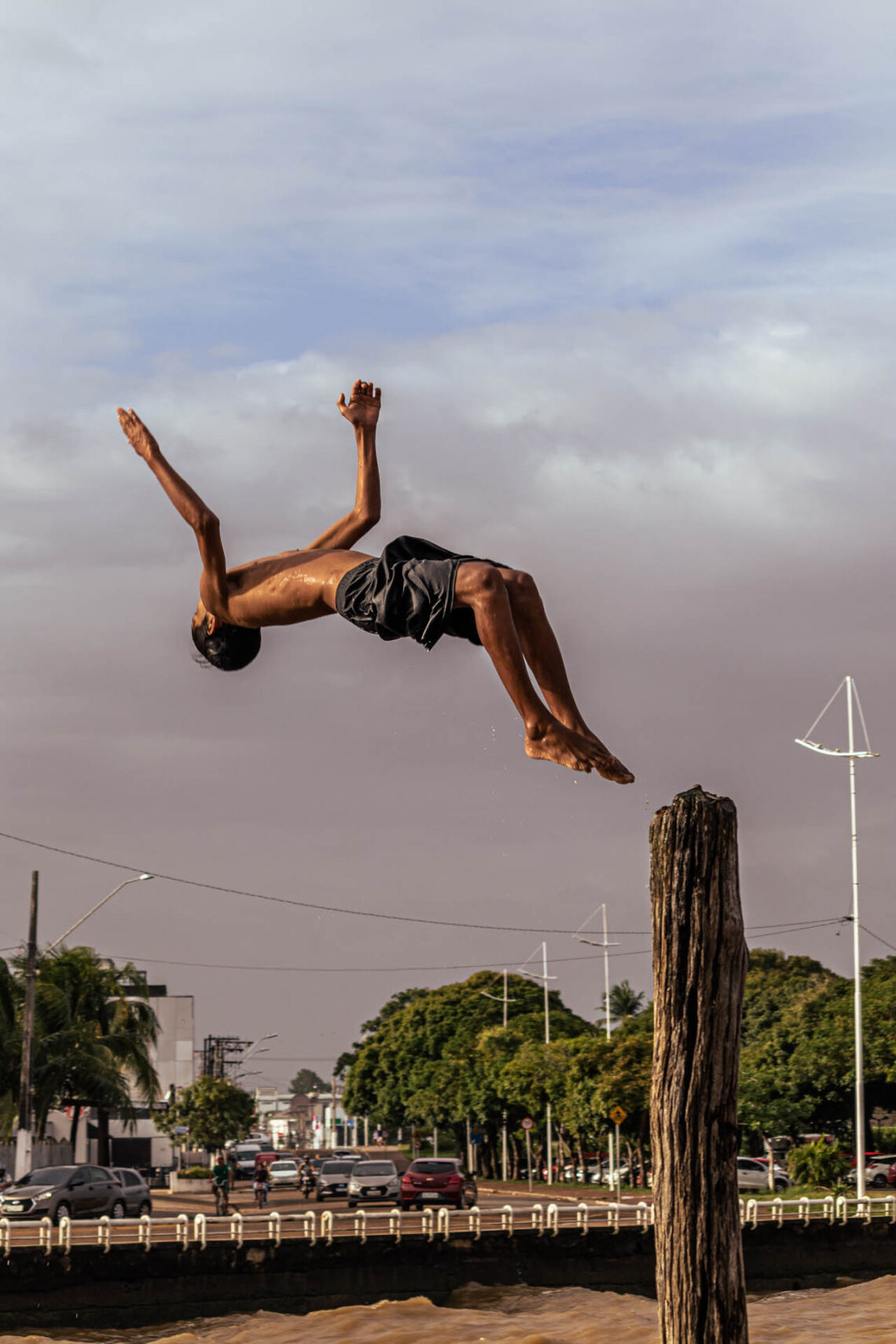 Salto Mortal no Rio Amazonas