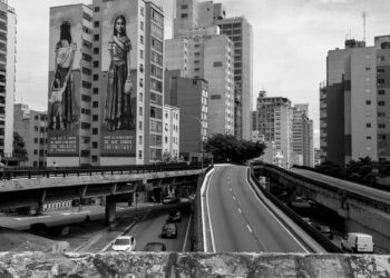 Minhocão: Concreto Vivo em Movimento