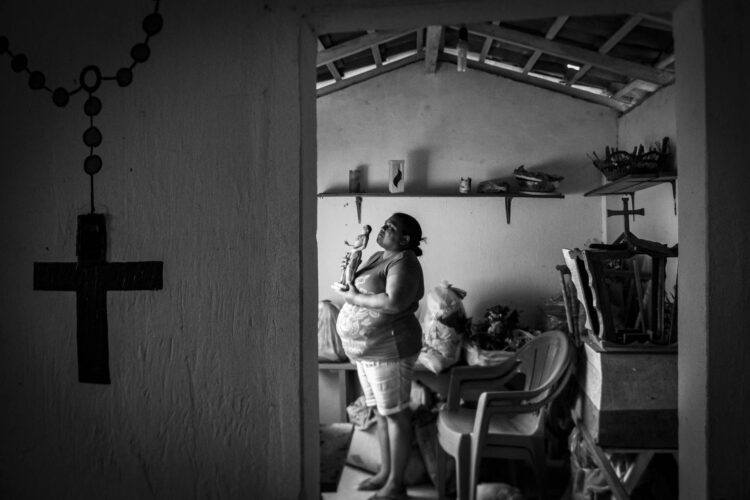 Imagem de Mangueiras, um território de resistência e afetos, Ensaio de Paula Giordano ganhador do Prêmio Portfólio FotoDoc 2023
