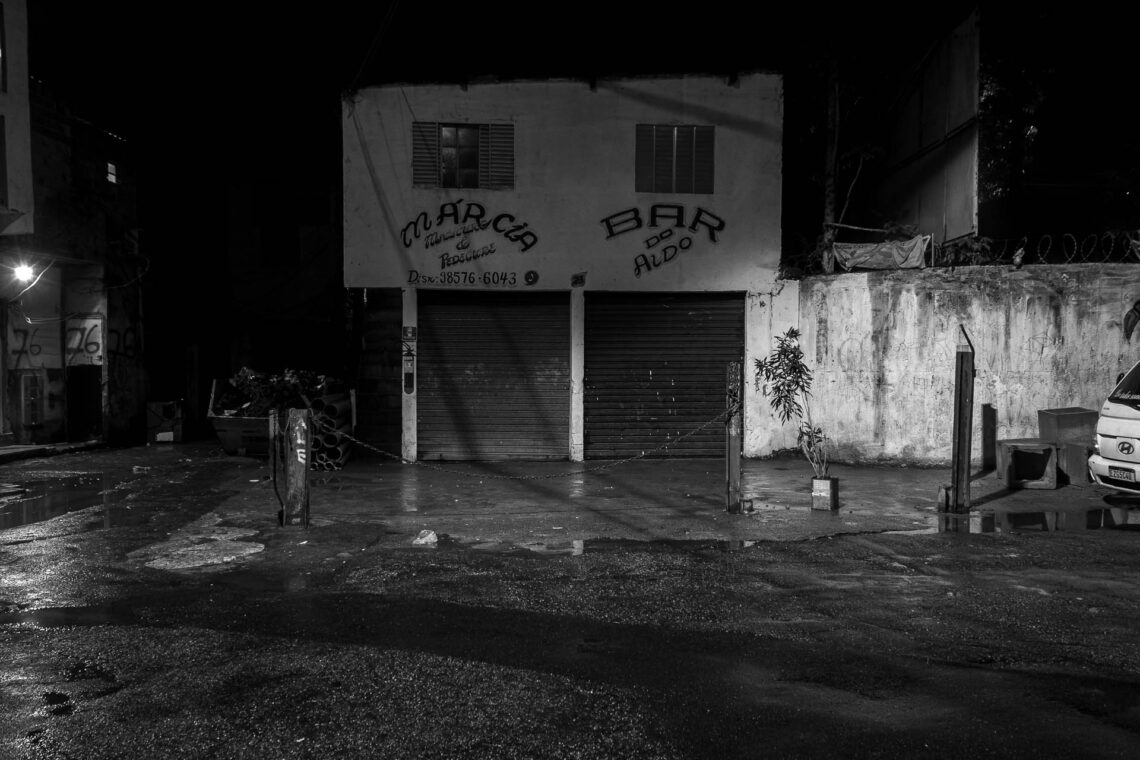 Ruas e Favela