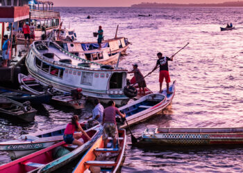 Amanhecer ribeirinho