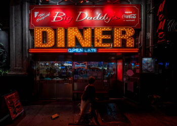 Luzes que Sinalizam, Indicam e Direcionam