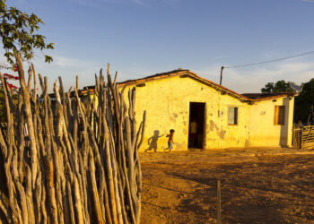 Corre pra dentro, menino