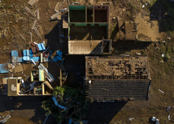 Mergulho na destruição