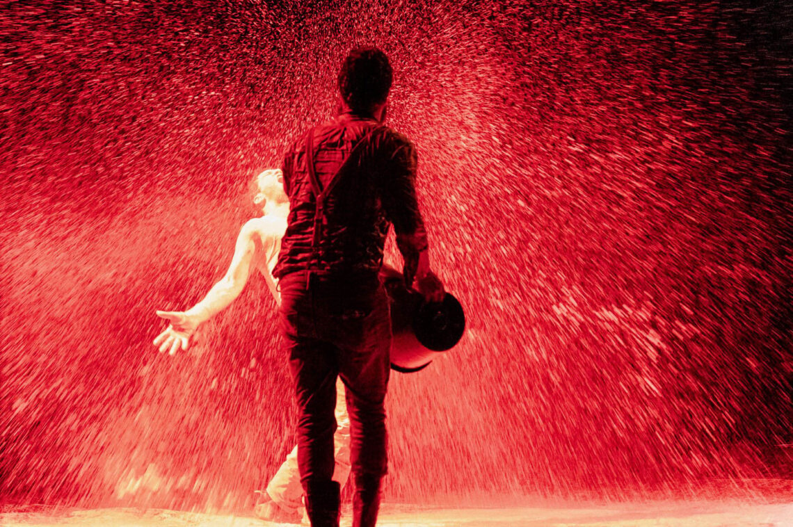 O teatro de Tom Na Fazenda