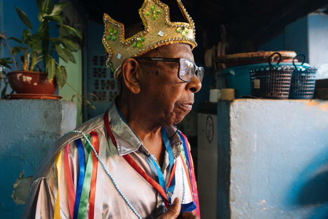 Fé, Tambores e Violão