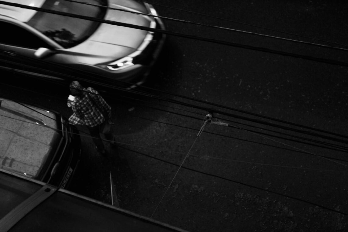 Ritmos Urbanos: Ecos do Trabalho e do Tempo