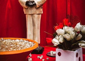 Vermelho de Fé, Olhar de Ancestralidade