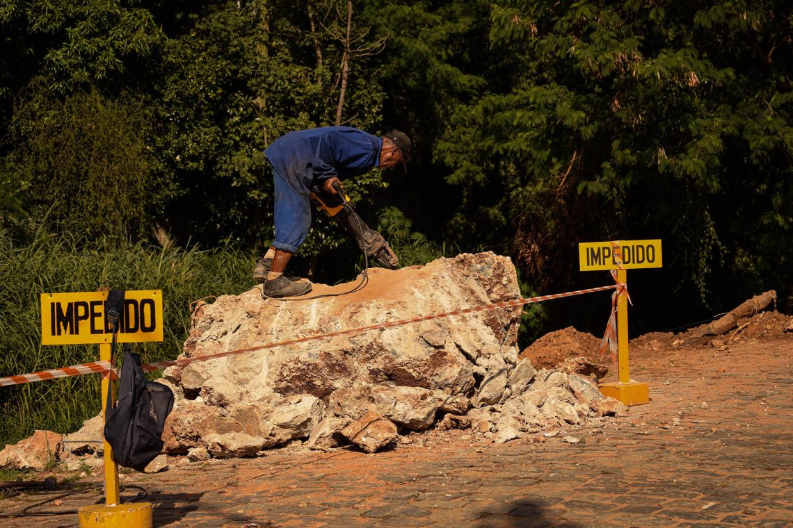 O retorno e fim de Sísifo