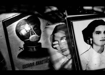 Qual história contamos