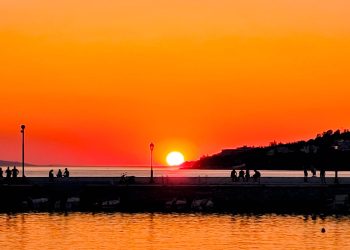 The day is slowly fading