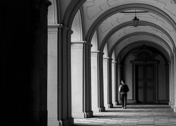 O homem e os séculos