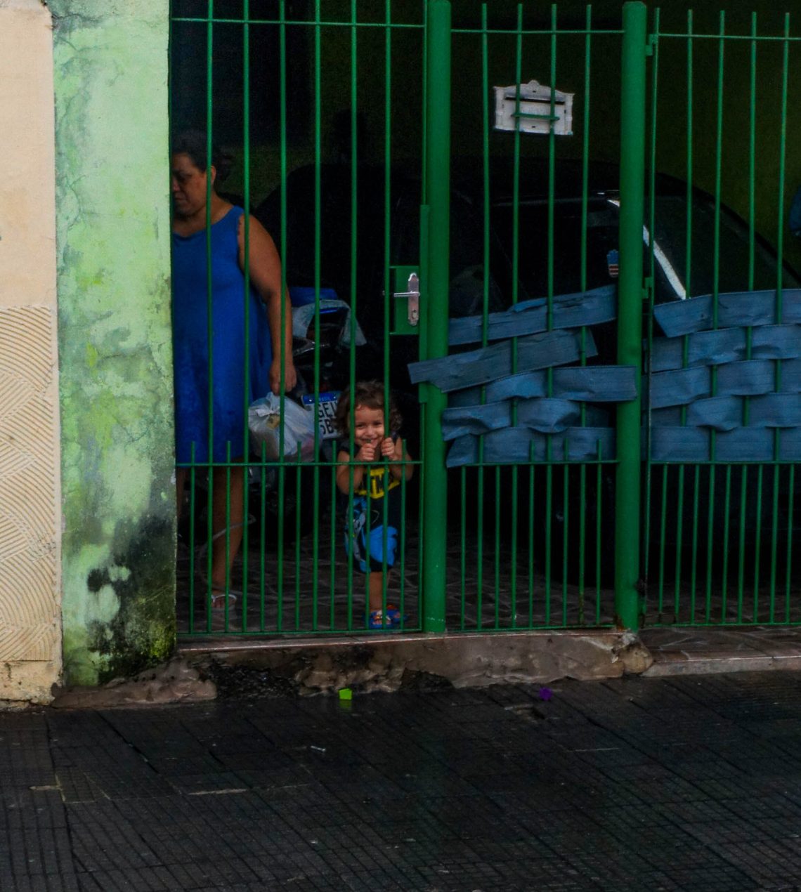 Fragmentos Urbanos: Vidas e Cores da Cidade