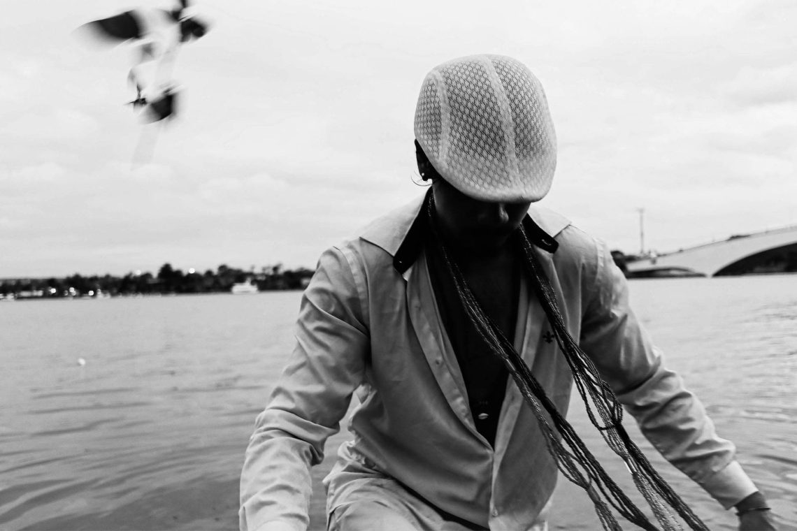 When the Earth Sings – Memories of Ritual and Healing