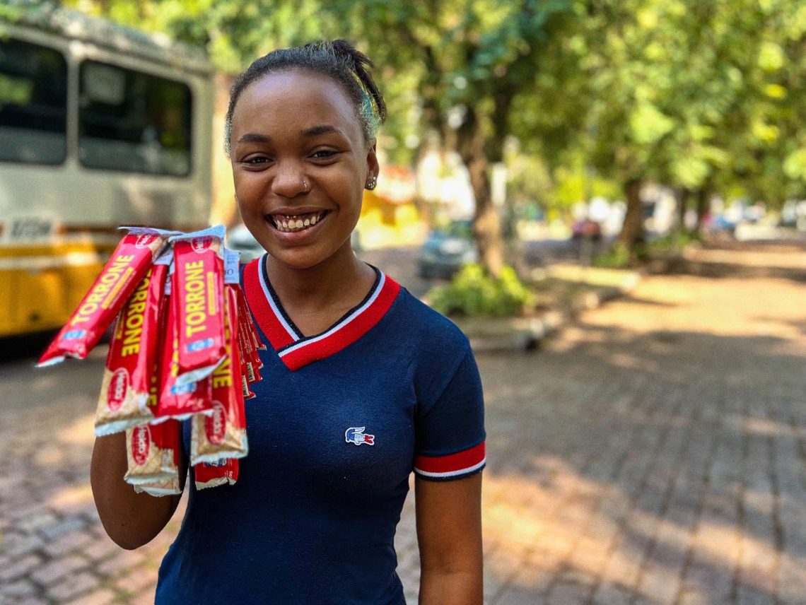 A menina que vendia torrone