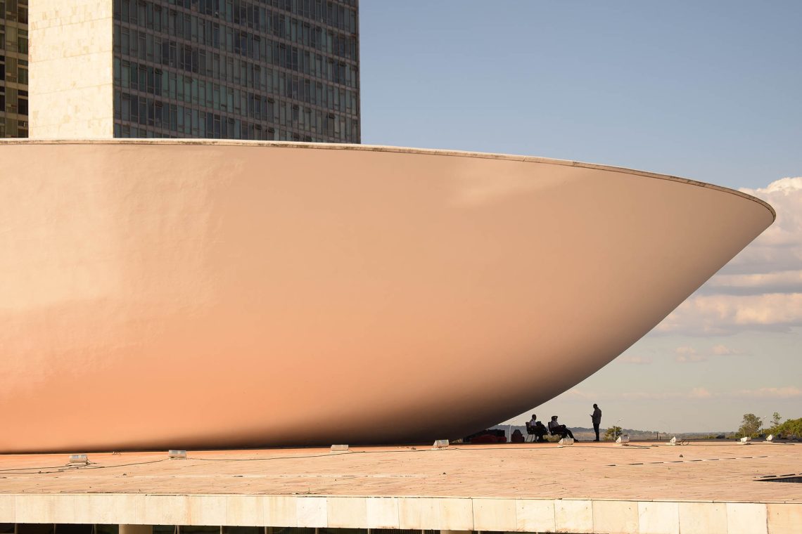 À sombra da Democracia