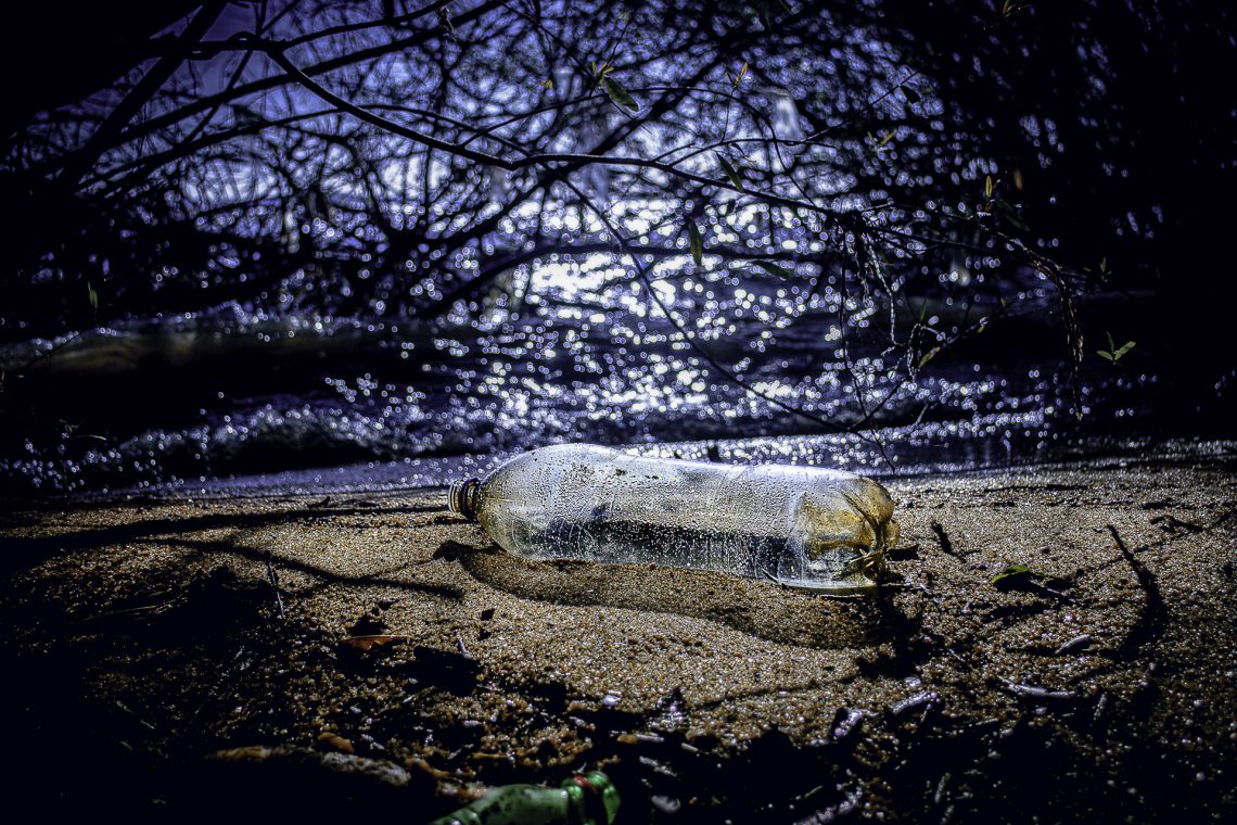 Fragmentos Venenosos do Caos Ambiental