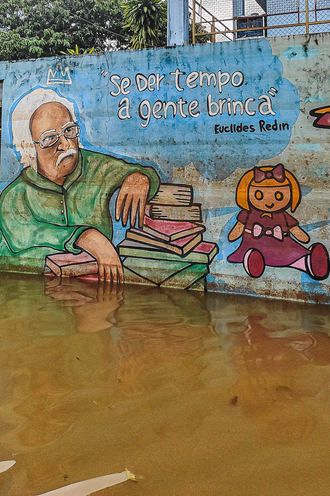 Brincar ficou para depois