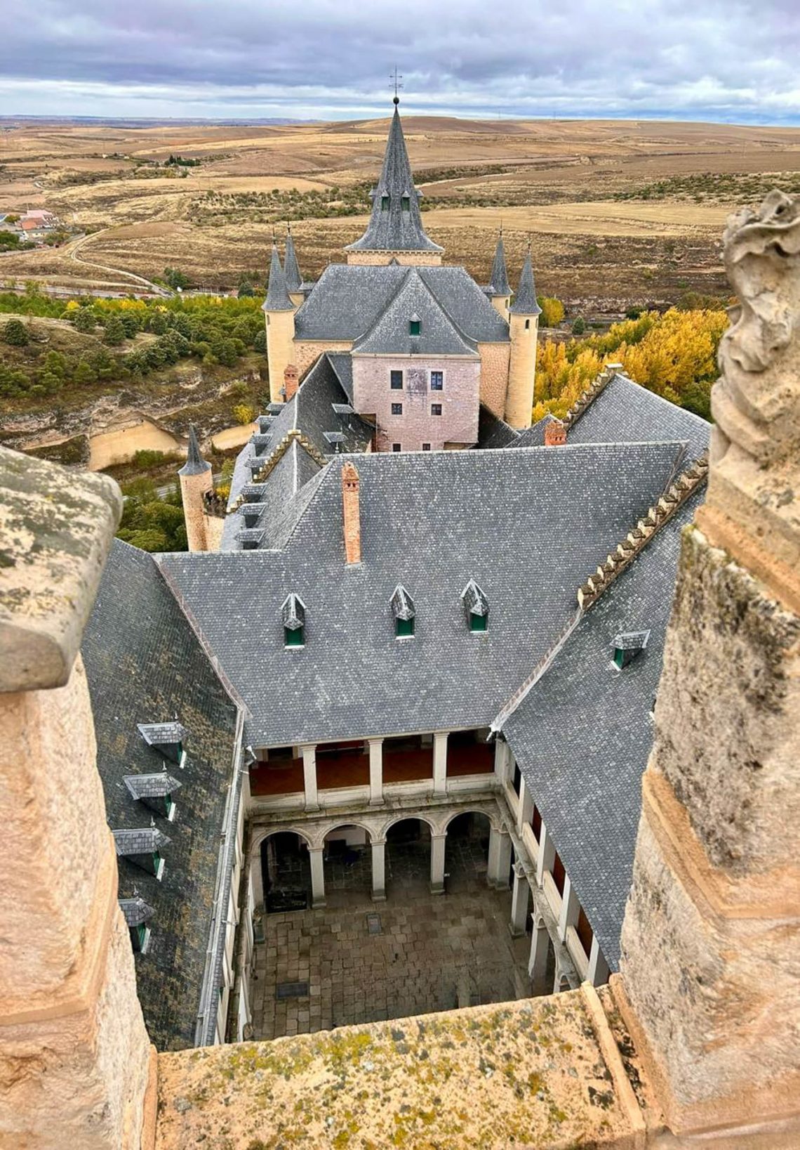 Encantos da Espanha: entre pedra, luz e memória