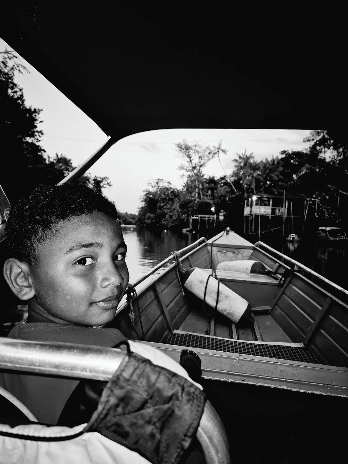 Pelos Olhos da Criança Amazônica