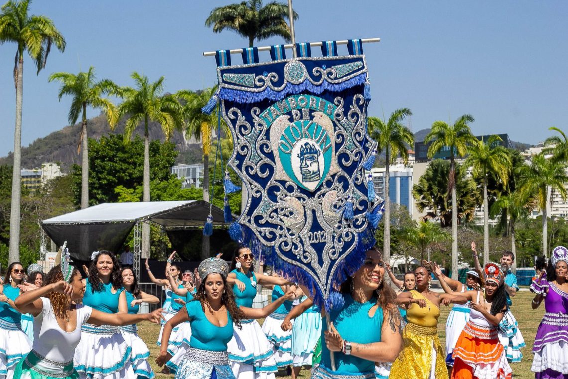 Tambores de Olokun: afirmação cultural do povo negro