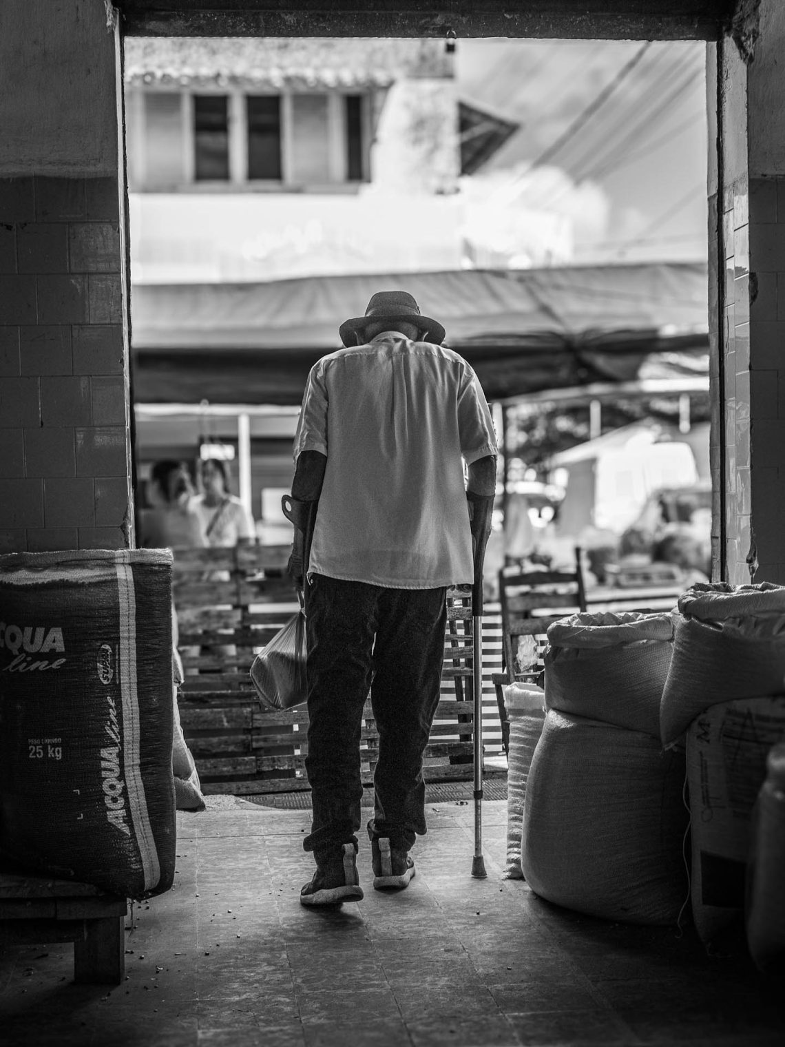 O tempo passa e atravessa as avenidas