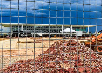 Democracia: eterna construção