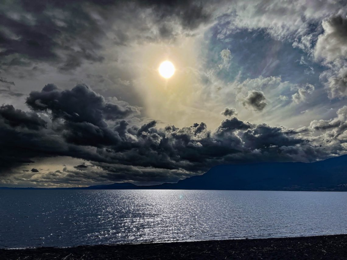 Sob o céu de Cabúrgua